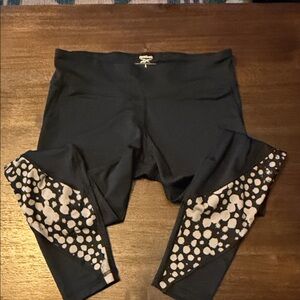 Reebok Black and Tan Patterned Leggings